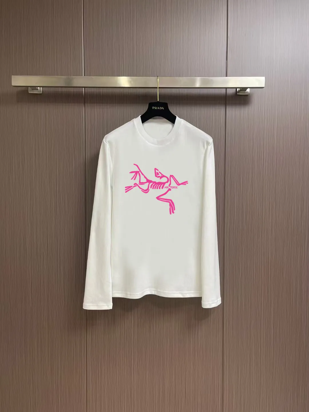 《𝙉𝙚𝙬🤍🖤 》 2026 New Arrival T ， ， logo ， Breathable ， ， ， ， ， ， ， ， ， ！ ：White Black Sizes： S M L XL XXL ：50.5 53 55 58 60 ： 69 71 73 75 77 ： 48 50.5 53 55.5 58 ： 58 59 60 60 61 ， 1-3CM